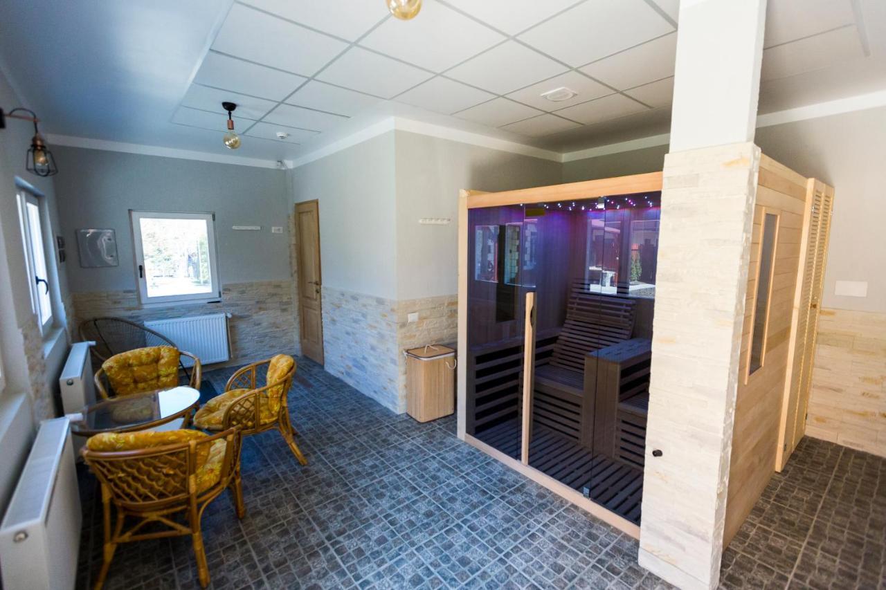 Royal Inn Busteni-Adults Only Εξωτερικό φωτογραφία