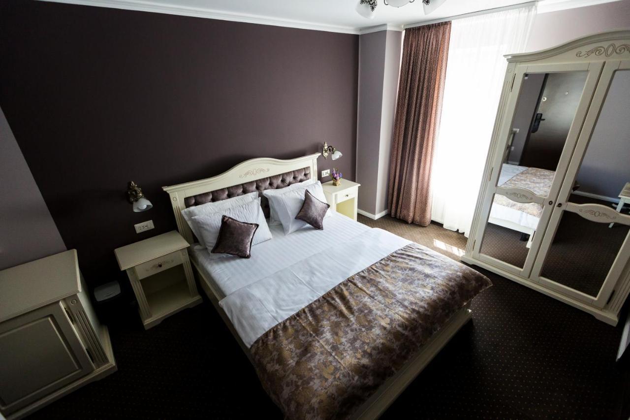 Royal Inn Busteni-Adults Only Εξωτερικό φωτογραφία