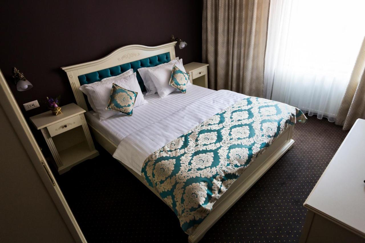 Royal Inn Busteni-Adults Only Εξωτερικό φωτογραφία