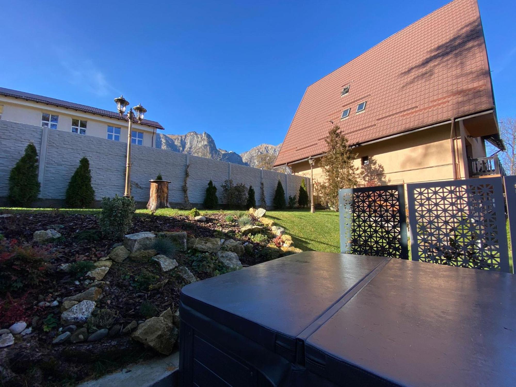 Royal Inn Busteni-Adults Only Εξωτερικό φωτογραφία